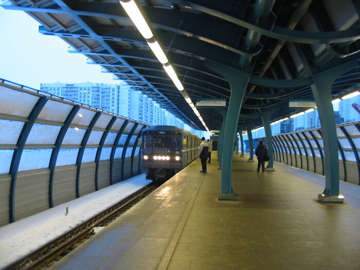 "" 81-740         2003 .  . ,   <!--noindex--><a href="https://pikabu.ru/story/moskovskiy_metropoliten__samyie_nekomfortnyie_poezda_dlya_passazhirov_11574606?u=http%3A%2F%2Fnews.metro.ru&t=http%3A%2F%2Fnews.metro.ru&h=f8031d5c9980c05defafd2946ca3753d27bb4006" title="http://news.metro.ru" target="_blank" rel="nofollow noopener">http://news.metro.ru</a><!--/noindex-->