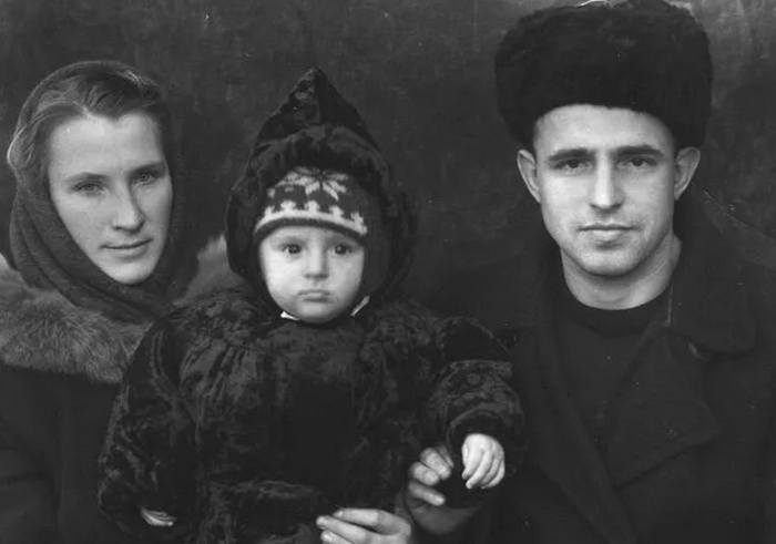  - 6 ,  1955 ,  ,  ,  .