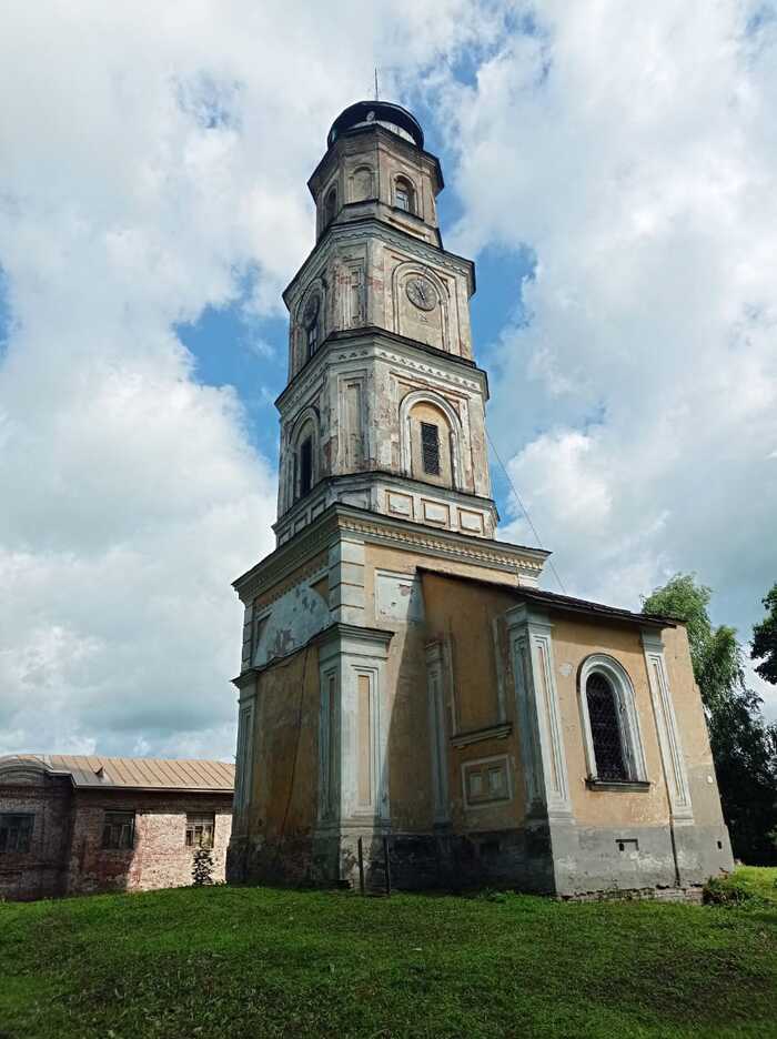 Колокольня .