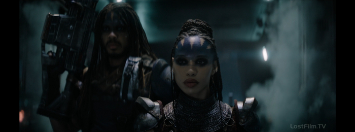 Йоу бичес! Космические пикты в здании.