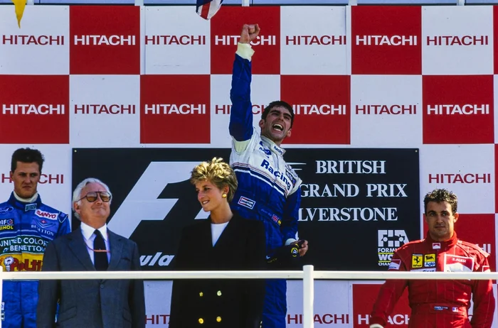 Great Britain '94. Hill's home victory and Schumacher's scandalous disqualification with missing 2 Grands Prix - My, Competitions, Formula 1, Автоспорт, Race, Speed, 90th, Retro, The Grand Prix, Michael Schumacher, Damon Hill, Benetton, Williams racing, Extreme, David Coulthard, Jean Alesi, Ferrari, The photo, Life stories, Video, Youtube, Longpost