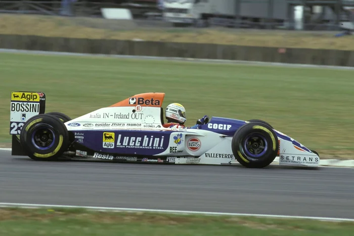 Great Britain '94. Hill's home victory and Schumacher's scandalous disqualification with missing 2 Grands Prix - My, Competitions, Formula 1, Автоспорт, Race, Speed, 90th, Retro, The Grand Prix, Michael Schumacher, Damon Hill, Benetton, Williams racing, Extreme, David Coulthard, Jean Alesi, Ferrari, The photo, Life stories, Video, Youtube, Longpost, Series F1 is the queen of motorsport