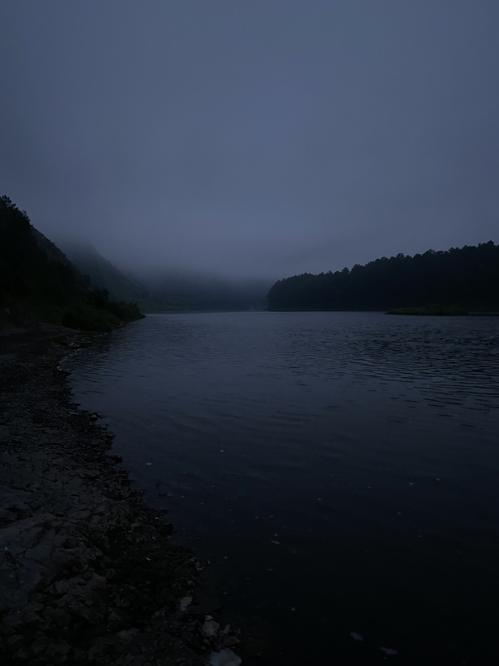 Река Мана в 3 утра (ночи)