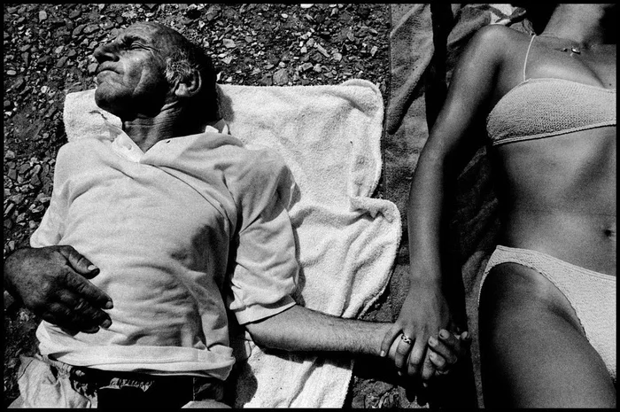 Not today, death, not today) - Black and white photo, Old age, The moral support, Social security, Funny, Repeat, Social Security