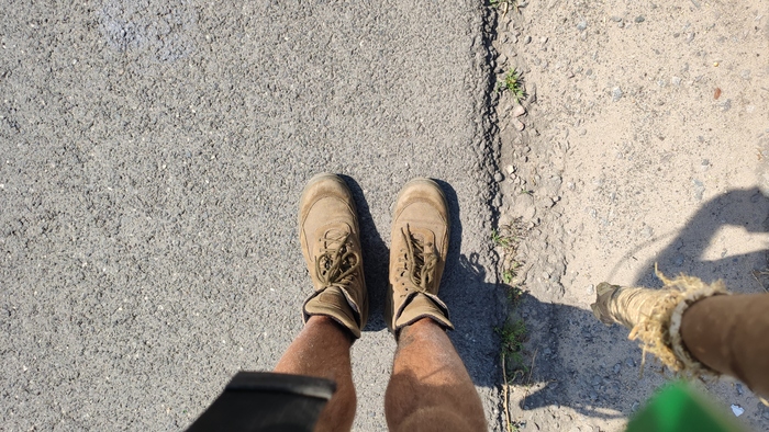 Практически стоптаная обувь