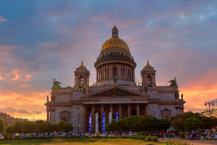 Walking around St. Petersburg, near St. Isaac's Cathedral. Part 1 - My, Saint Petersburg, Saint Isaac's Cathedral, Longpost