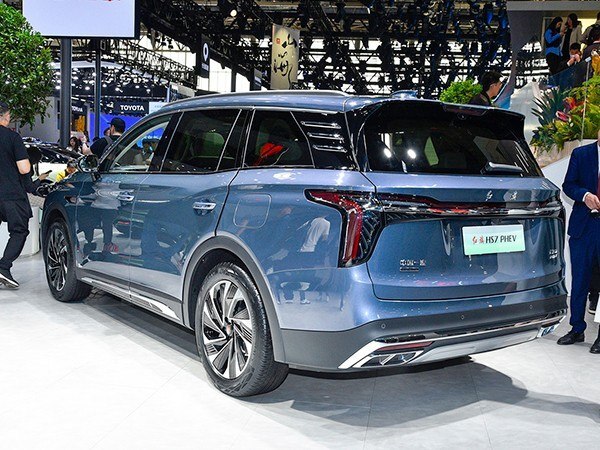 New FAW Hongqi HS7 PHEV unveiled as a mid-to-large SUV - Crossposting, Pikabu publish bot, Faw, Hongqi, Telegram (link), Neural network art