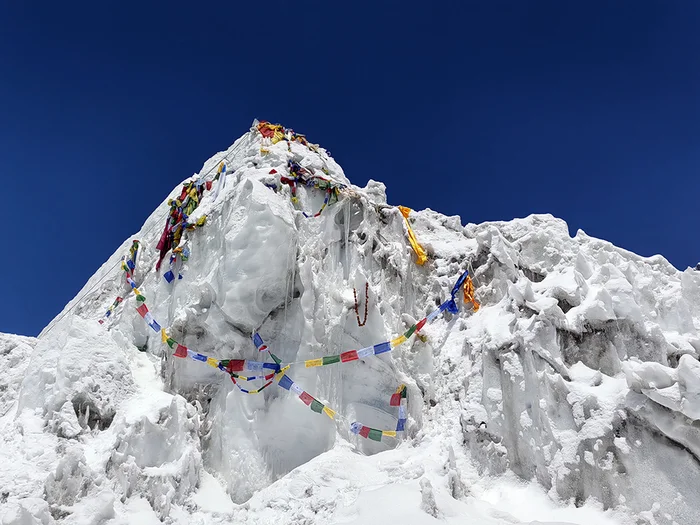 Trekking in Nepal: Island Peak (end) - My, Nepal, Hike, Mountain tourism, Travels, Climbing, Mountaineering, Tracking, The photo, Video, Vertical video, Mat, Longpost