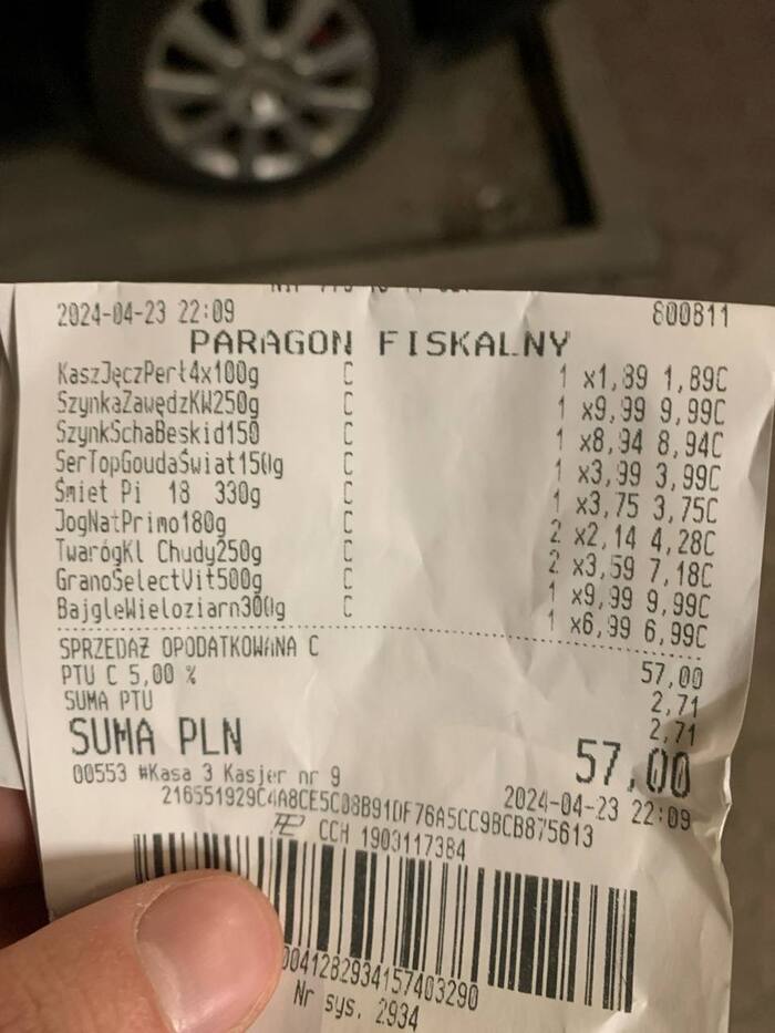 Перловка 400г=42р; ветчина 250г=220р; ветчина 150г(другая)=200р; сыр гауда 150г=89р; сметана 330г=83р; йогурт греческий 180г=47р; творог 250г обезжиренный=80р; гранола 500г=222р; бейглы 4шт=155р.