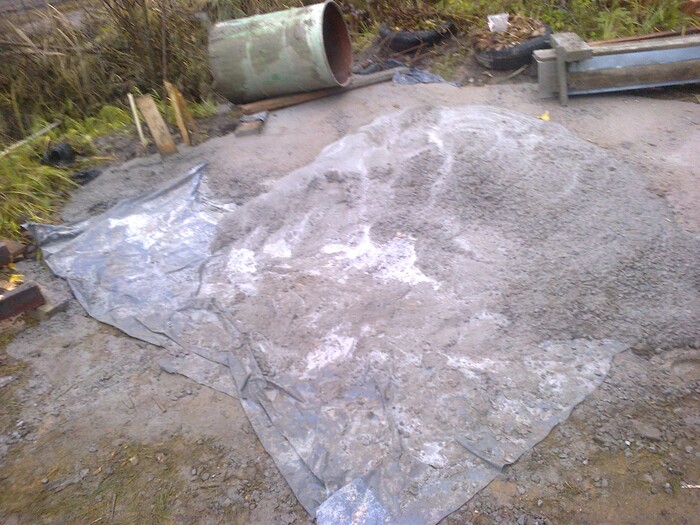 Вот тая инсталляция в жанре нам на всё срать!