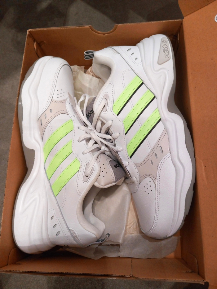  Adidas STRUTTER SHOES ID3072  .