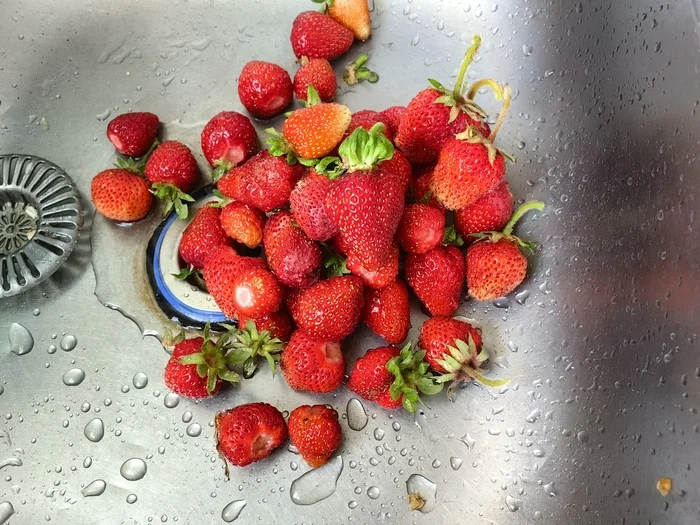 Strawberry. Berry erotica XD - My, Berries, Yummy, Strawberry (plant), The photo