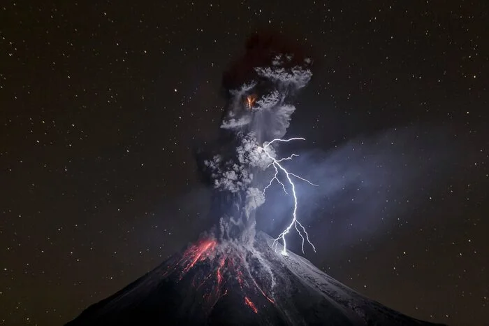 Discharge - The photo, Volcano, Lightning, Repeat