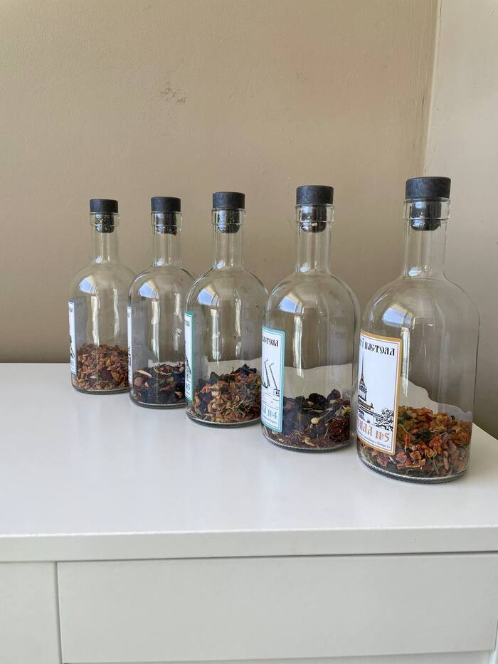 Это вот сколько смеси в каждой бутылке, сами бутылки по 0,5л.