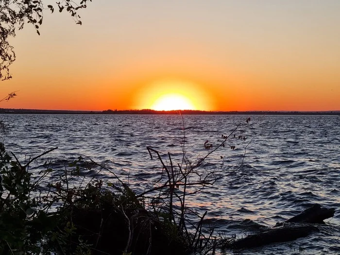 Sunset on the Volga - My, Volga river, Landscape, Sunset, Without processing, The photo