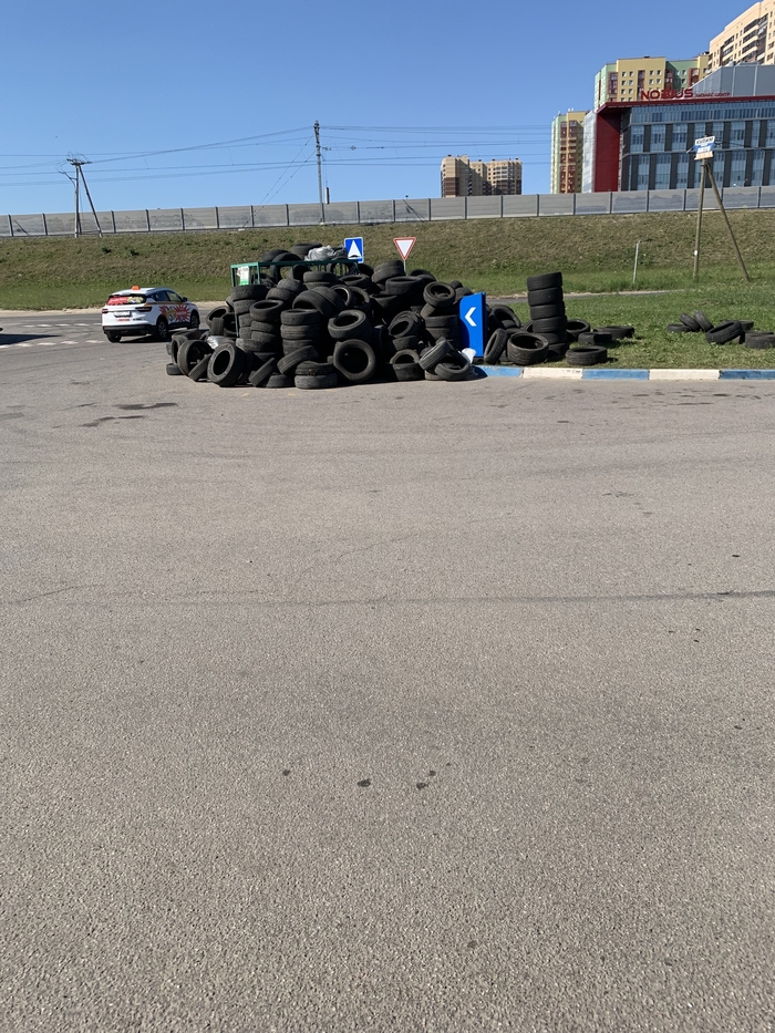 Бизнесмены...