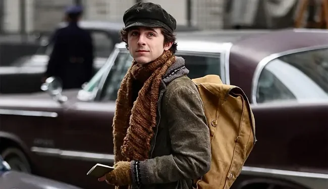 Suddenly, poop flew towards Timothee Chalamet - Photos from filming, Hollywood, Actors and actresses, Timothee Chalamet, Negative, Daily mail, Movies, Telegram (link)