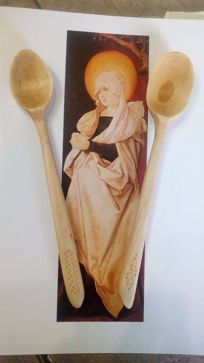 Пара десертных ложек из ивы