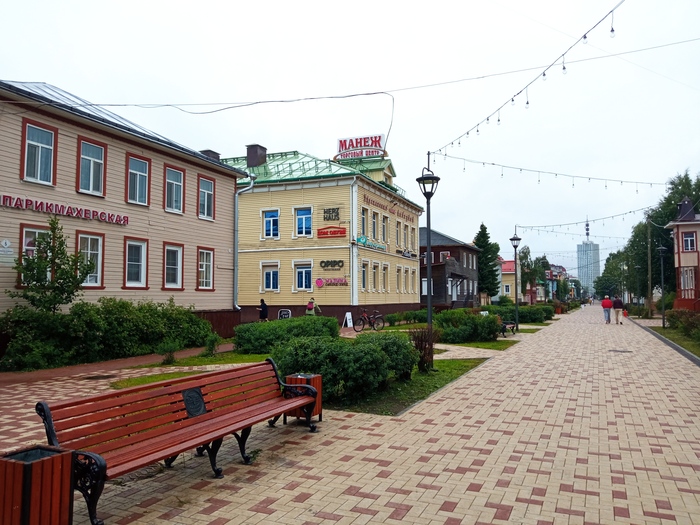 Парадные деревянные дома, не Выучейского ж, правда?