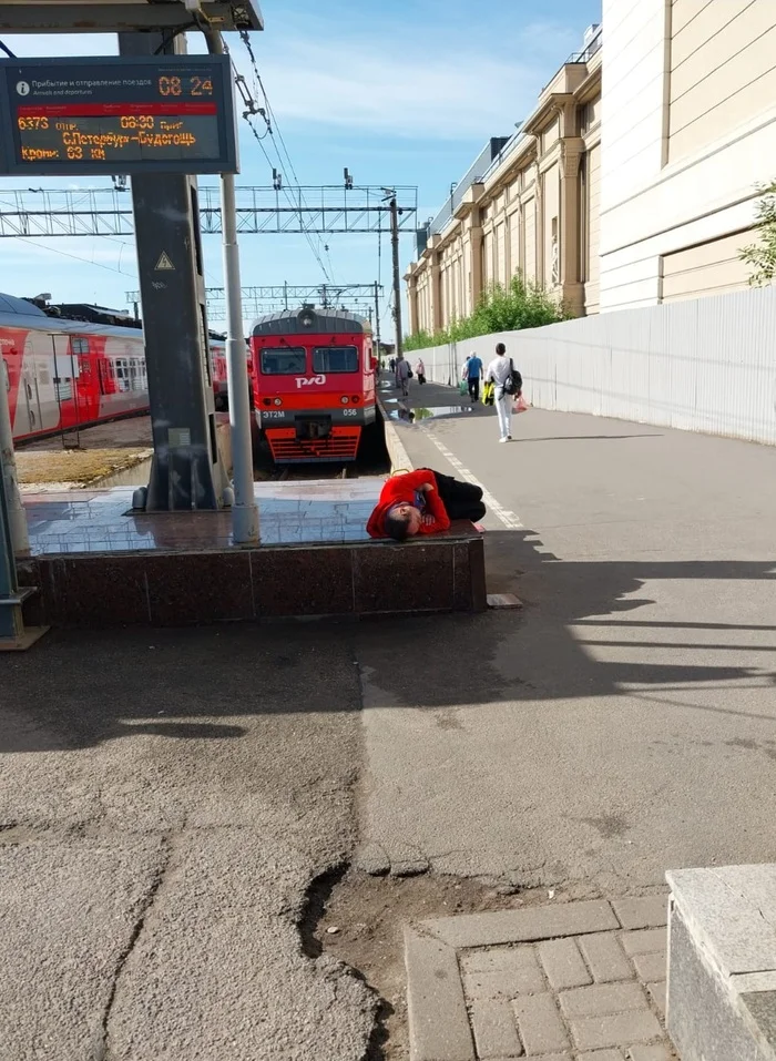 Заплатил налоги — спишь спокойно! - Моё, Санкт-Петербург, Улица