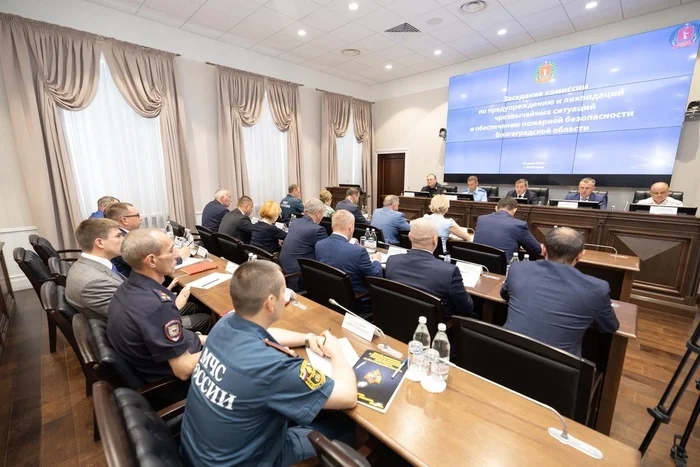 Fire helicopter of the Ministry of Emergency Situations strengthened the fire service of the Volgograd region - Volgograd region, Ministry of Emergency Situations, VKontakte (link)