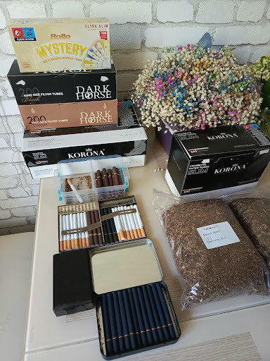 How to smoke natural tobacco purchased in bulk - cartridges, rolled cigarettes, or still a pipe - Cigarettes, Smoking, Longpost