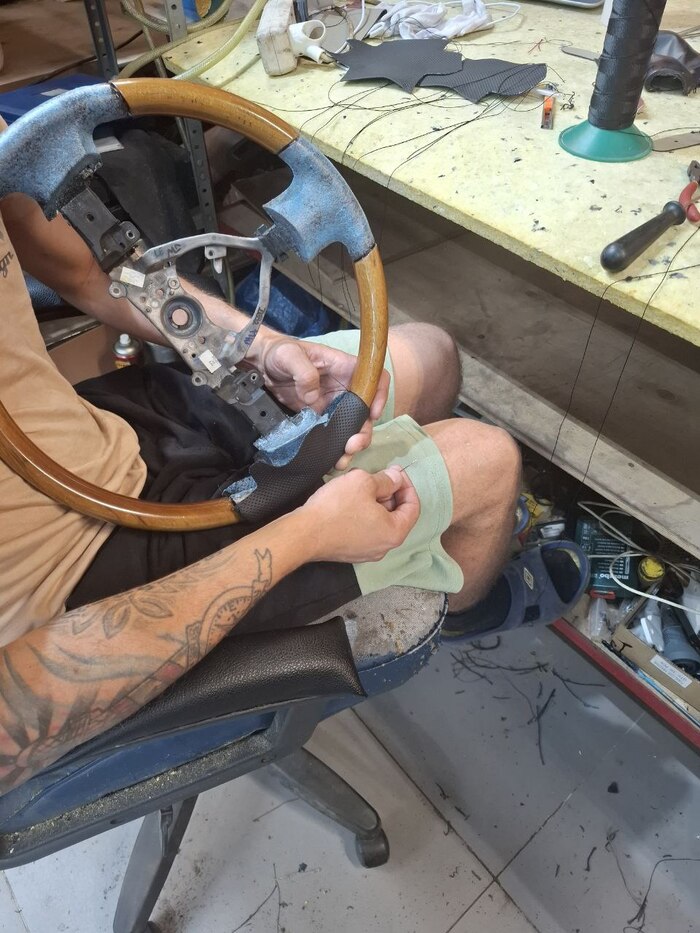   .  ,      ,      )))