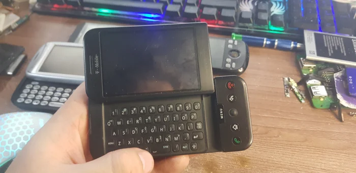Самый первый Android-смартфон в мире: каким был HTC Dream? Пишем приложения для Android 1.0 в 2024 - Моё, Опрос, Покупка, Android, Смартфон, Гаджеты, Китай, Htc, Разработка, Программирование, Java, Ретроспектива, Диковинки, Ништяки, Моддинг, Видео, Без звука, Длиннопост
