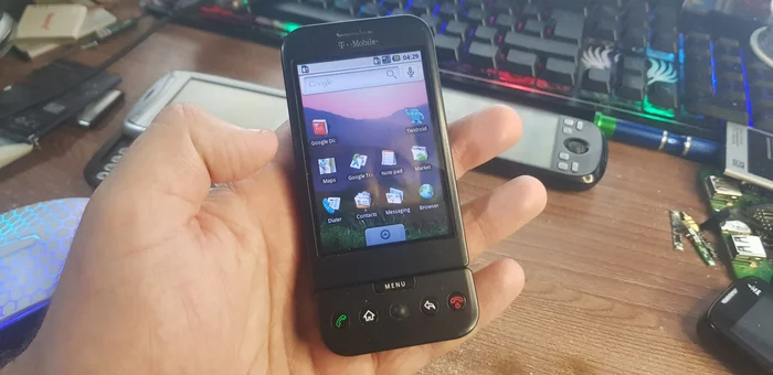 Самый первый Android-смартфон в мире: каким был HTC Dream? Пишем приложения для Android 1.0 в 2024 - Моё, Опрос, Покупка, Android, Смартфон, Гаджеты, Китай, Htc, Разработка, Программирование, Java, Ретроспектива, Диковинки, Ништяки, Моддинг, Видео, Без звука, Длиннопост