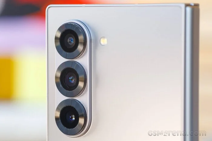 Обзор Samsung Galaxy Z Fold6 для тех, кто спешит - Моё, Смартфон, Android, Гаджеты, Обзор, Перевел сам, Длиннопост, Серия Обзоры