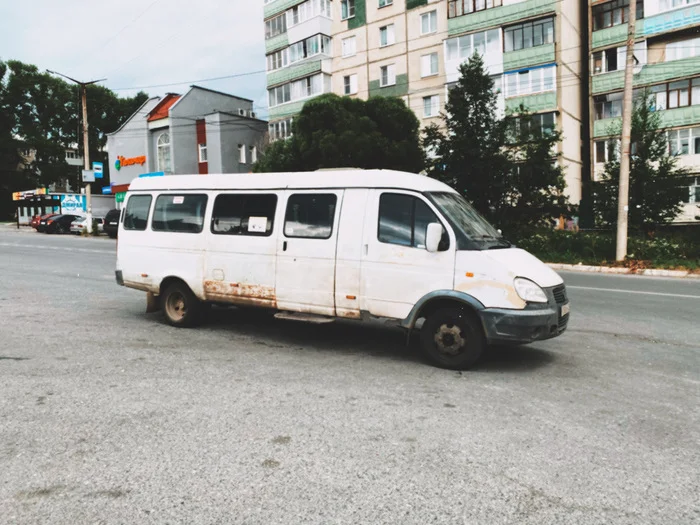 This is the “Limouselka” in Zlatoust - My, Limousine, Gazelle, Mobile photography