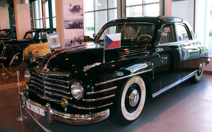 Главный автомобиль социалистической Чехословакии начала 1950‑х — Skoda VOS