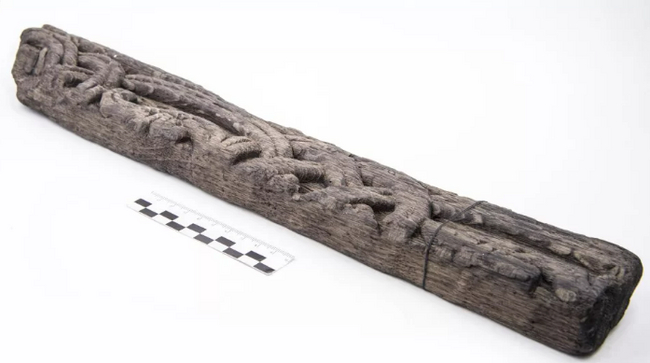 Доска резная.