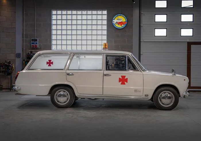 '1974 SEAT 124 Ambulancia - Auto, Spain, Seat, Fiat 124, Vaz-2102, The photo, 70th, Car history, Longpost