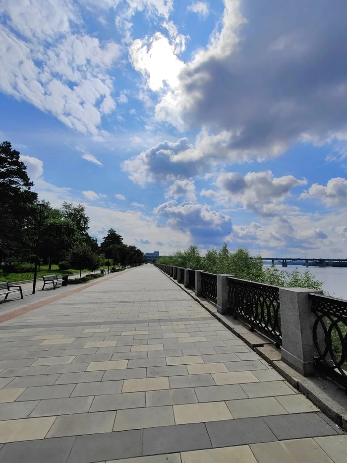 Рай для интроверта - Моё, Новосибирск, Набережная, Обь, Река, Мобильная фотография, Небо, Длиннопост