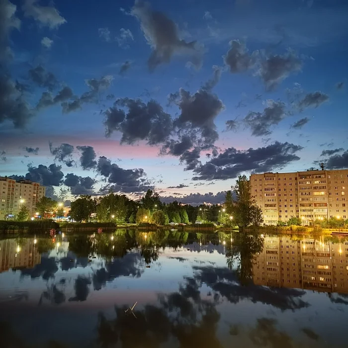 Magical evening - My, The photo, Mobile photography, Evening, Sunset, Velikiy Novgorod, Clouds, Reflection, HDR