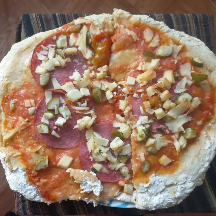 This is not the most beautiful pizza, but it’s its own) - My, Pizza, Preparation, Bakery products, Longpost, With your own hands, Food, The photo