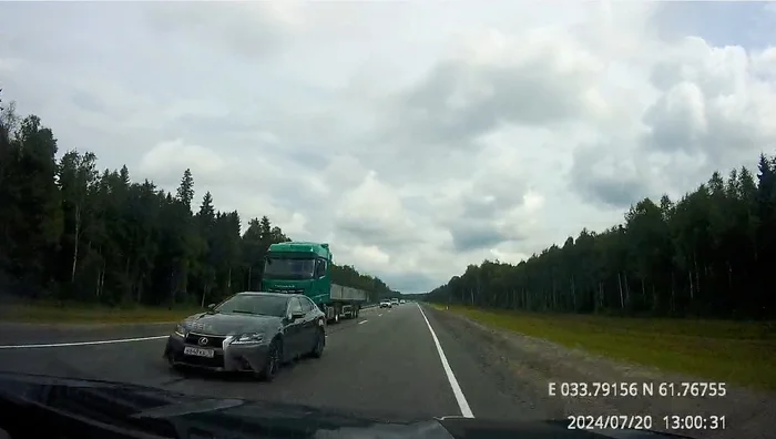 Overtake without giving a shit about oncoming traffic? I know who can teach - My, Violation of traffic rules, No accident happened, Video, Youtube, Negative