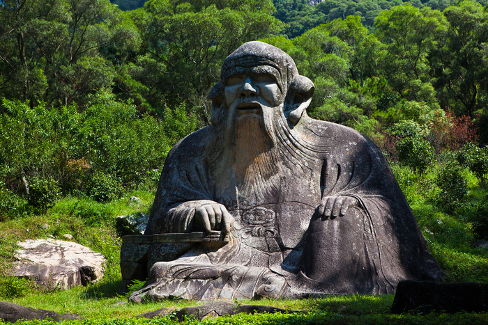 Статуя Лао-цзы близ г. Цюаньчжоу