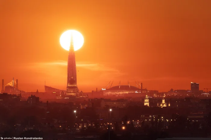 Lakhta Center and St. Isaac's Cathedral on the same line - My, Saint Petersburg, The photo, Canon, Town, Collage, Sunset, Evening, Longpost, Lakhta, Lakhta Center, Saint Isaac's Cathedral, Video, Vertical video