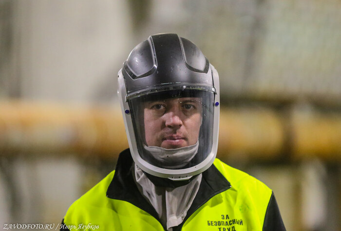 Из серии «Именно они делают Россию великой» - снято мной в Цехе электролиза никеля Кольской ГМК