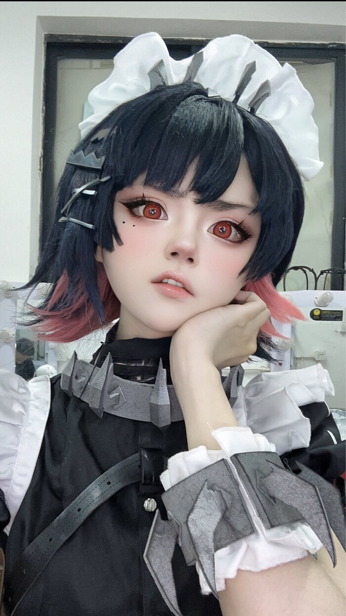 В глаза - в глаза смотреть, я сказала!