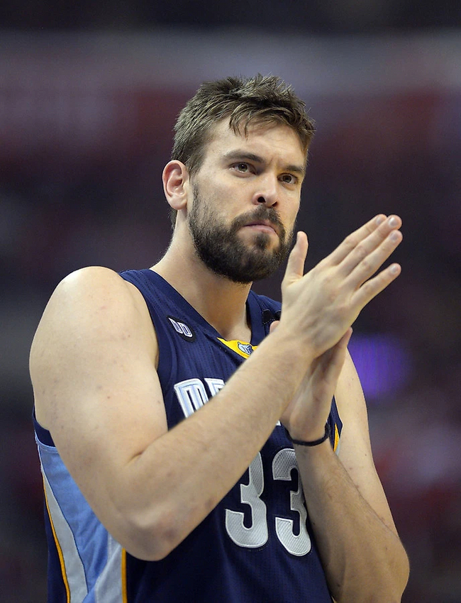 Центровой «Мемфис Гриззлис» Марк Газоль, в первой четверти, второй игры, серии плей-офф против «Лос-Анджелес Клипперс» понедельник, 22 апреля 2013 г.