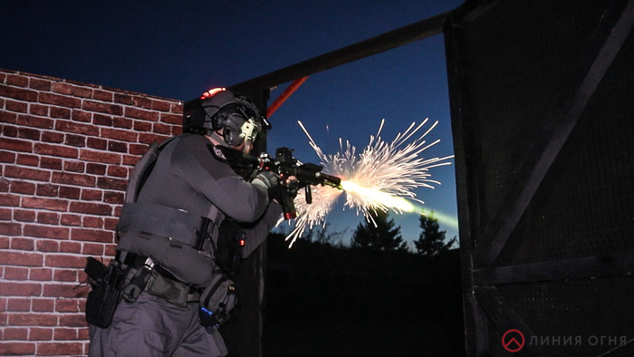 Ночью в ССК Невский особенно красиво. Ярко и динамично!