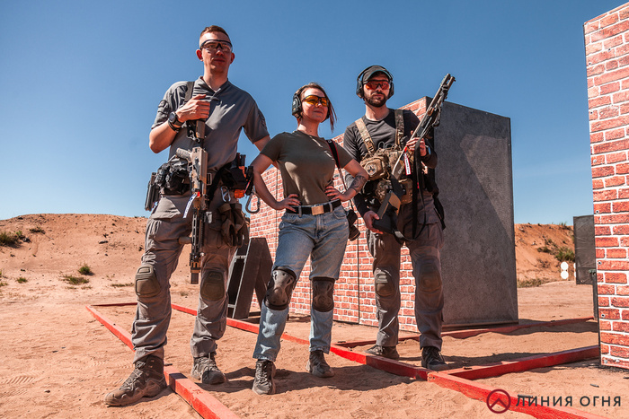 Довольные участники стрелковых соревнований.