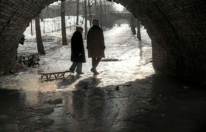 Жизнь Советской Москвы в 60-е годы. 20 раскрашенных фотографий. Часть 2 Старое фото, Колоризация, Фотография, Москва, СССР, История города, Историческое фото, 60-е, Длиннопост