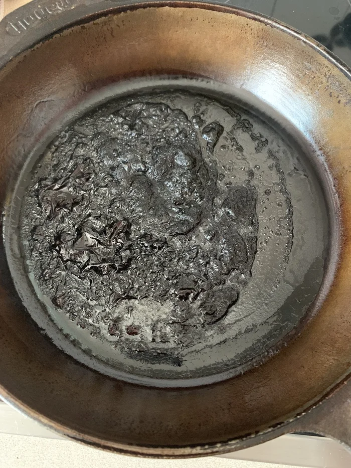 Cast iron frying pan melted - My, Question, Ask Peekaboo, Longpost