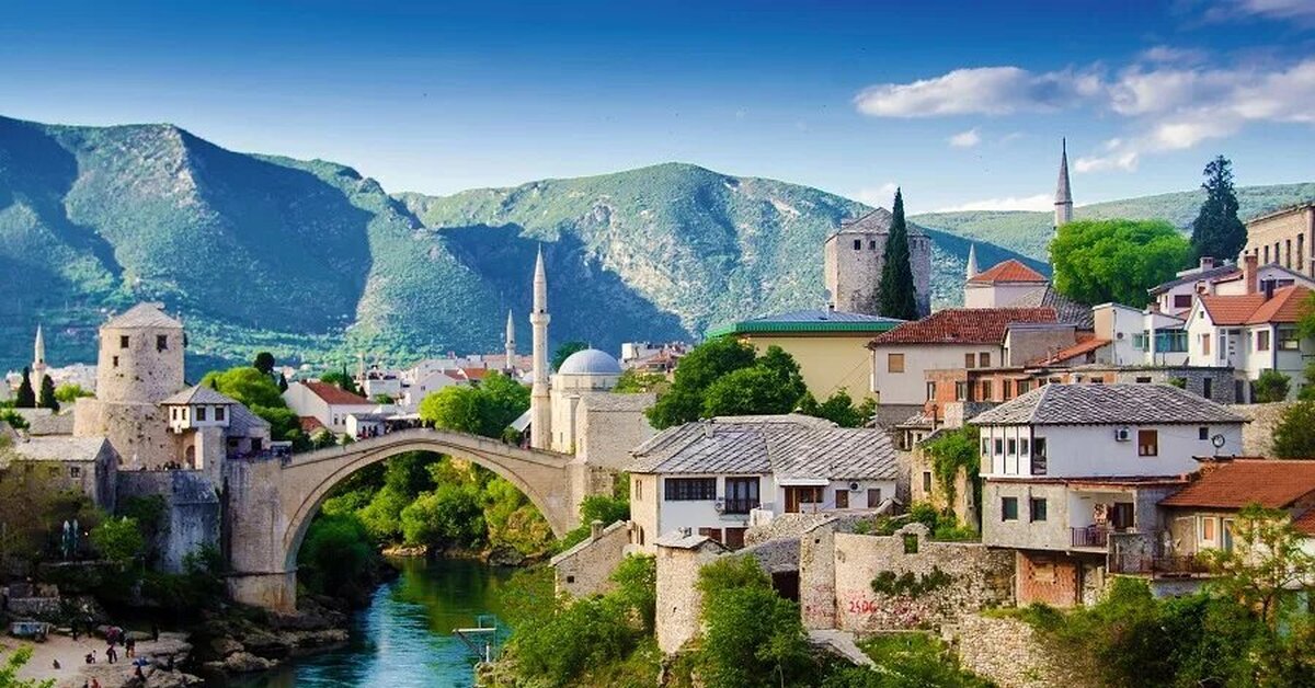 Флаг герцеговины без боснии. Мостар босния. Босния видео. Мостар босния и герцеговина. Мостар достопримечательности.