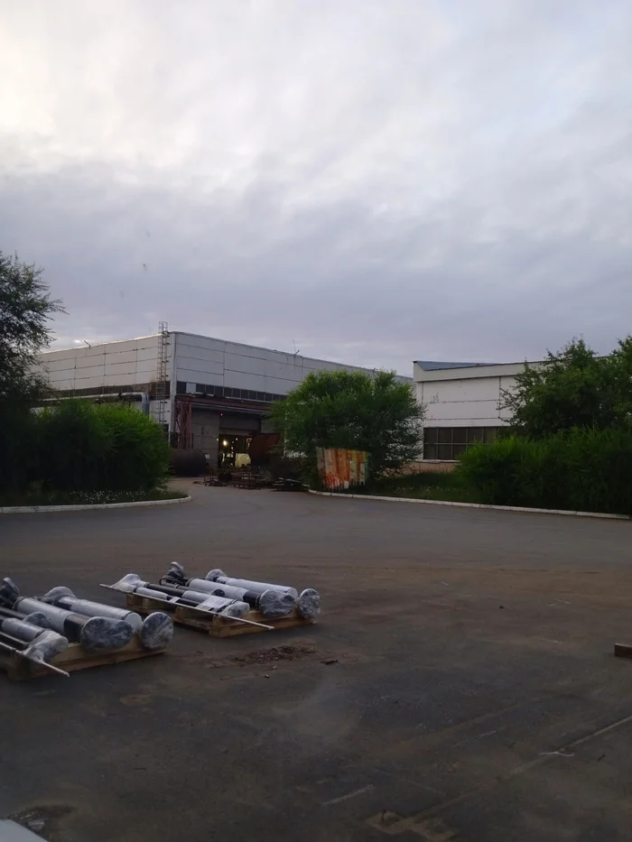 The plant goes to sleep, the night shift wakes up!!! - Longpost, The photo, My, Factory, Metalworking