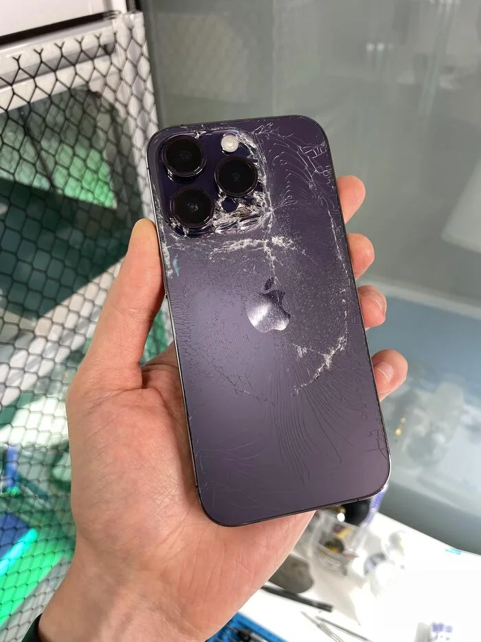 The main fear of iPhone owners. Replacing the back cover of iPhone 14 Pro with complete analysis - Repair of equipment, Ремонт телефона, Breaking, iPhone, Telegram (link), VKontakte (link), YouTube (link), Longpost